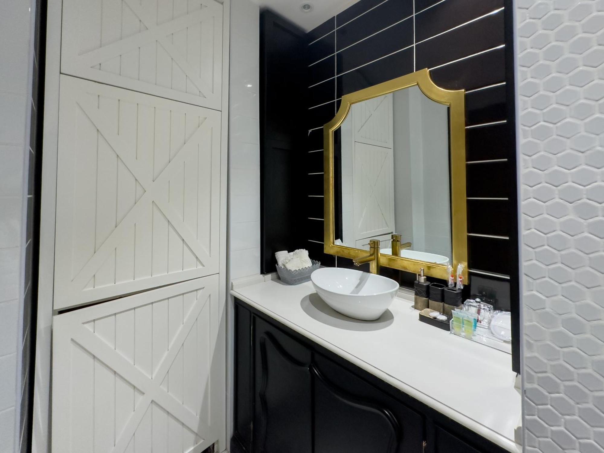 King David - 2 Bedroom Luxury Apartament Tbilisi