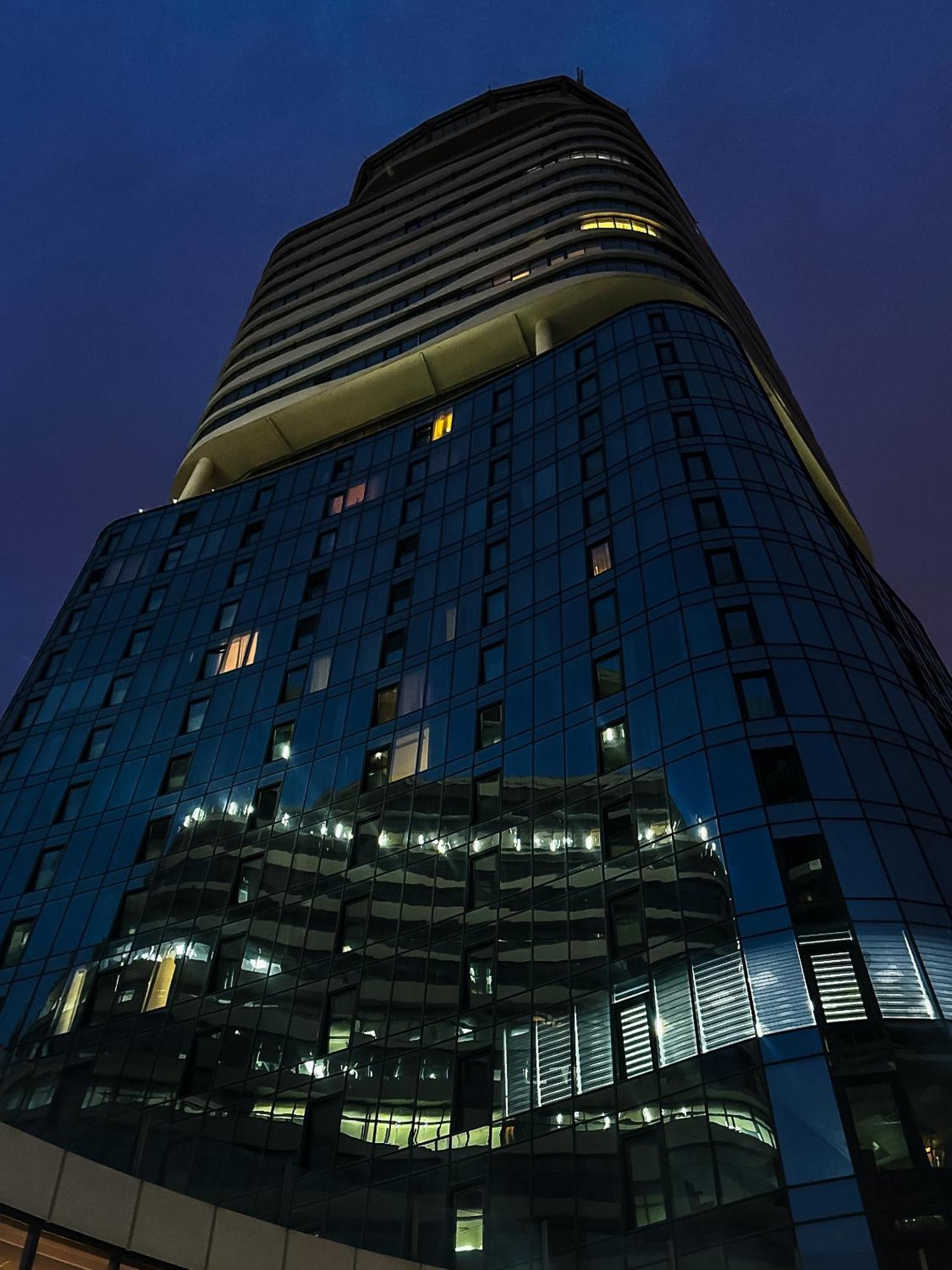King David - 2 Bedroom Luxury Apartment Tbilisi